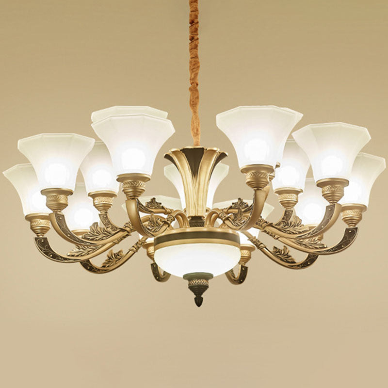 Lustre suspendu moderne en forme de cloche avec panneau doré et abat-jour en verre givré opalin