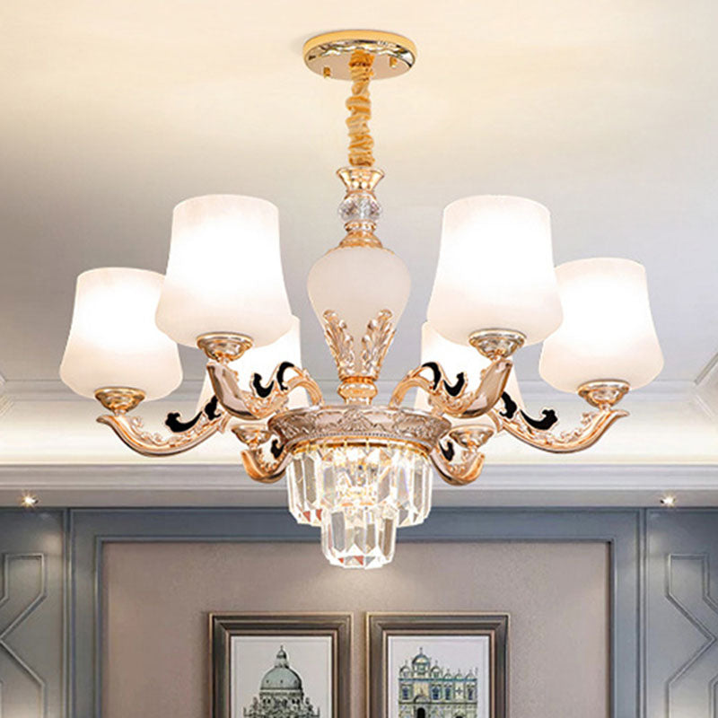 Lustre conique doré : lampe à pendule élégante avec abat-jour en verre dépoli blanc pour le salon