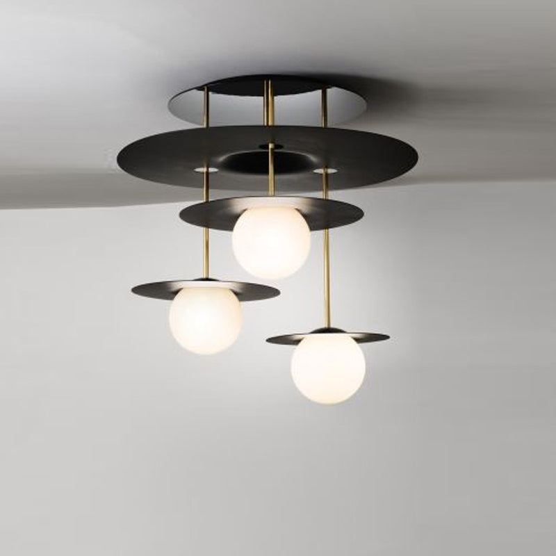 Plafonnier semi-encastré en métal élégant avec design à 3 têtes : éclairage de plafond noir moderne avec abat-jour en verre opale