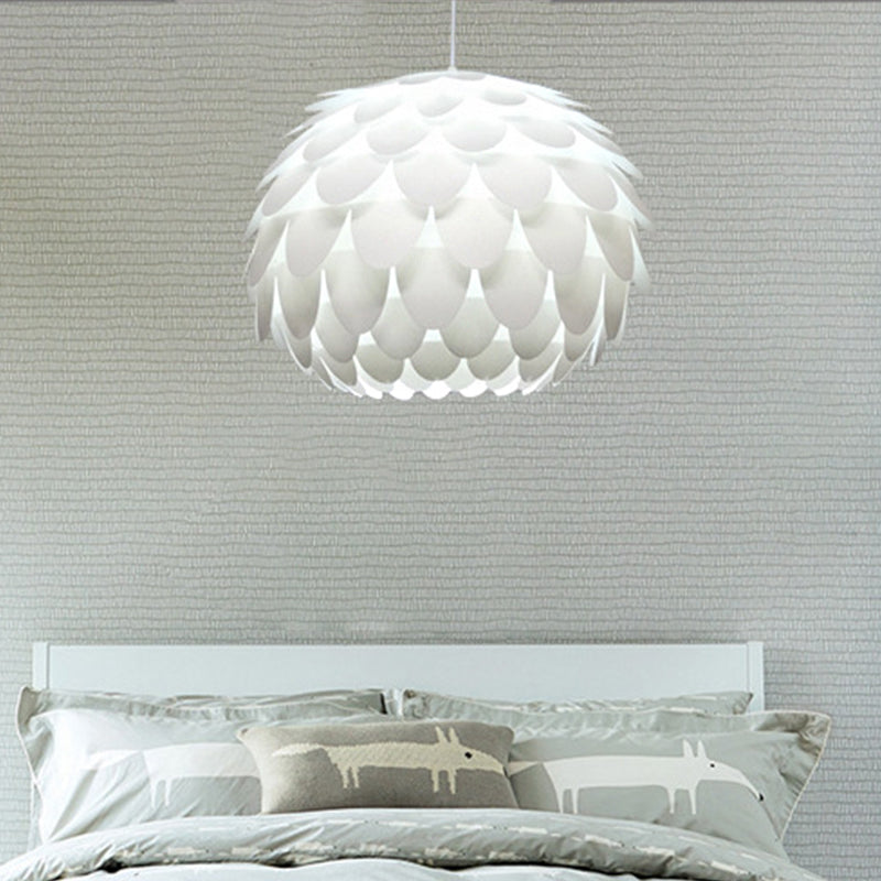 Suspension Squama - Suspension de plafond en plastique Arc Deco pour chambre à coucher - 1 lumière, blanc - 12"/16" de large