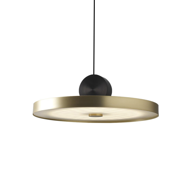 Plafonnier LED géométrique doré pour salle à manger
