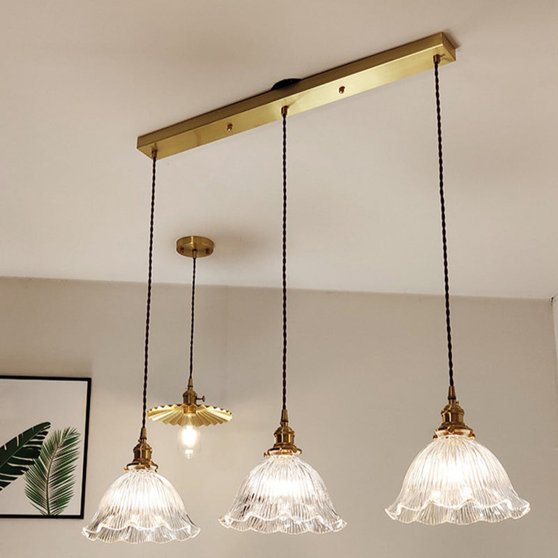 Luminaire suspendu de salon Simplicity avec abat-jour en verre strié transparent et motif floral