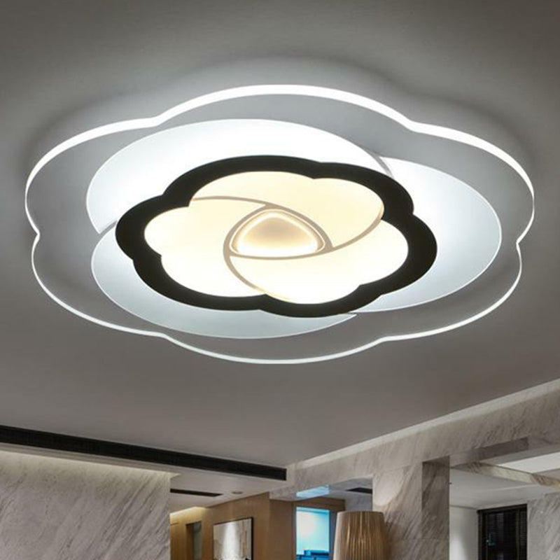 Plafonnier LED en acrylique à encastrer en forme de fleur nordique pour salon transparent