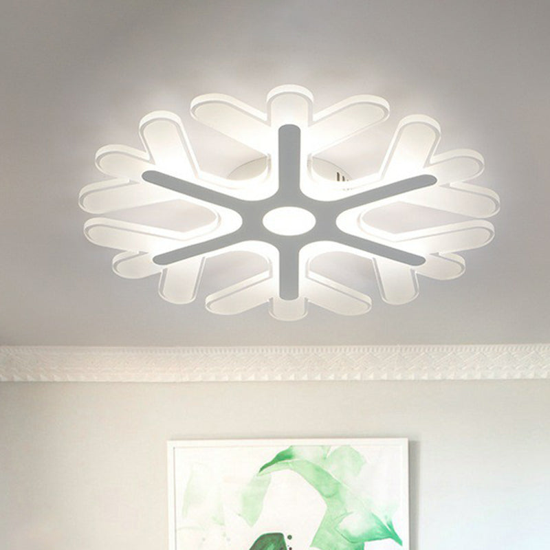 Modern Acrylic LED Snowflake Flush Mount Ceiling Light for Living Room