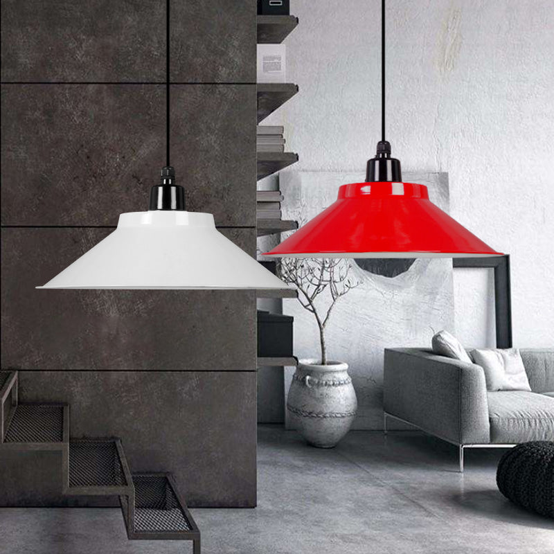 Suspension conique en métal avec bord roulé - Lampe de plafond à 1 lampe pour décoration de loft