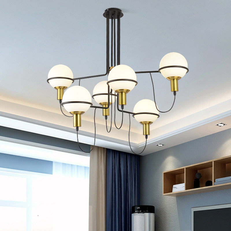 Lustre radial moderne en or avec abat-jour sphérique en verre blanc - Luminaire suspendu en métal à plusieurs lumières