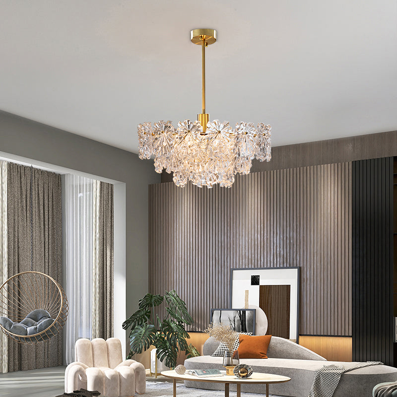 Lustre en verre floral avec finition en laiton postmoderne : luminaire suspendu élégant à plusieurs niveaux pour le salon