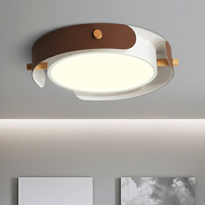Minimalist LED Ceiling Mount Light - Round Metal Flush Fixture for Bedroom Lighting