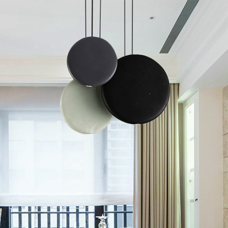 Modern Black and White Pendant Lights - 2/3/5 Globe Design with Warm/White Light