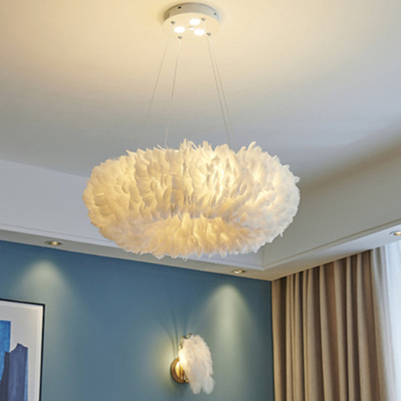 Luminaire suspendu moderne en plumes pour chambre à coucher - Lustre blanc élégant