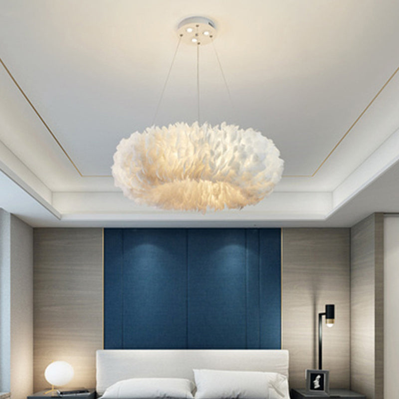 Luminaire suspendu moderne en plumes pour chambre à coucher - Lustre blanc élégant