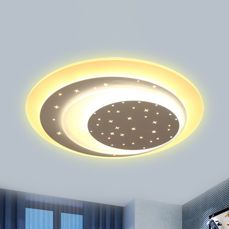 Starlit Acrylic Crescent LED Ceiling Light: A Romantic Flushmount for Girls' Bedroom