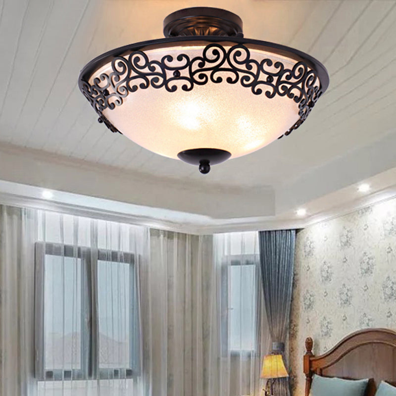 Plafonnier semi-encastré en forme de bol noir/laiton élégant avec verre dépoli classique | Illuminez votre chambre avec 3/5 lumières