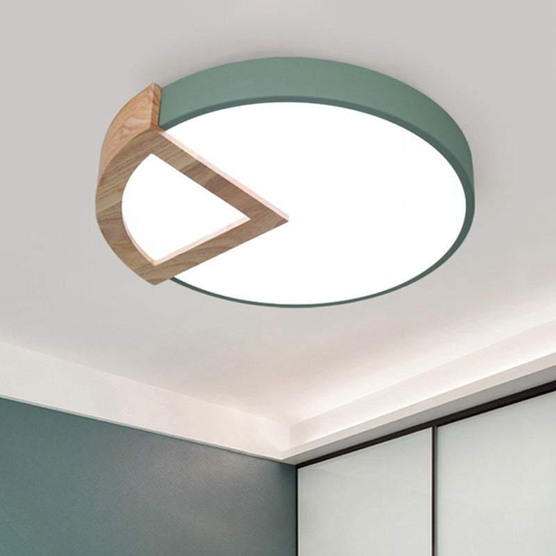 Wood Triangle Nordic LED Ceiling Lamp in 5 Colors (Warm/White) for Kindergarten