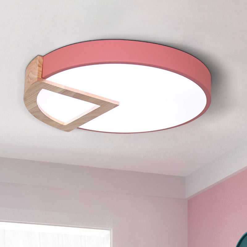 Wood Triangle Nordic LED Ceiling Lamp in 5 Colors (Warm/White) for Kindergarten