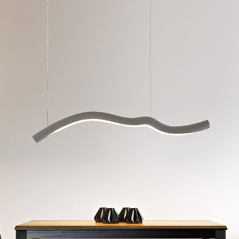 Suspension linéaire minimaliste avec LED intégrée en gris/blanc pour salle à manger