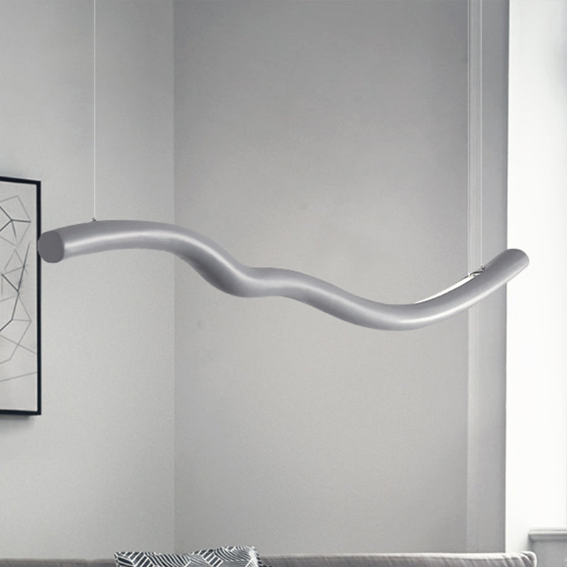 Suspension linéaire minimaliste avec LED intégrée en gris/blanc pour salle à manger