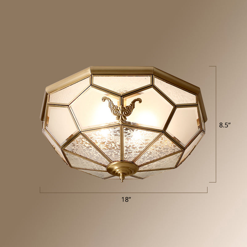Plafonnier encastré à 4 lumières de style colonial avec finition dorée et forme de bol en verre dépoli