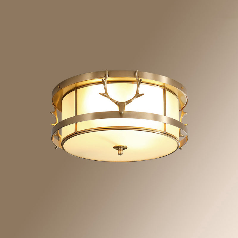 Plafonnier encastré à 4 lumières de style colonial avec finition dorée et forme de bol en verre dépoli