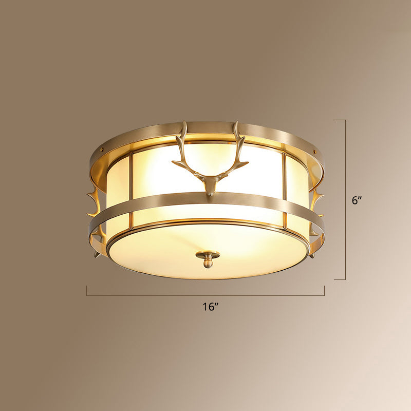 Plafonnier encastré à 4 lumières de style colonial avec finition dorée et forme de bol en verre dépoli
