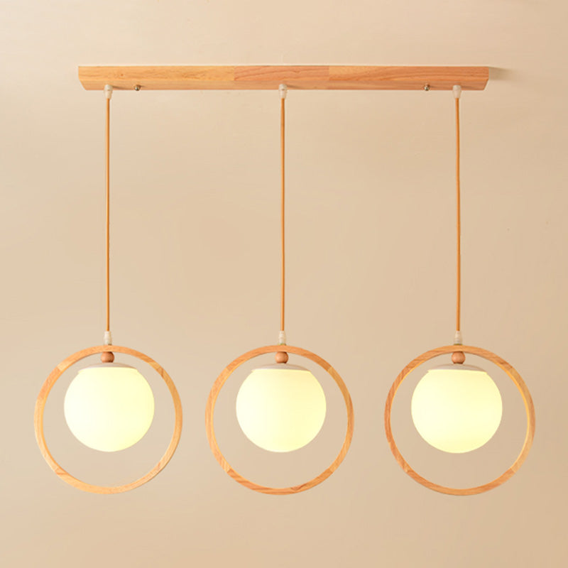 Suspension en verre opalin de style nordique : luminaire suspendu beige et anneau en bois