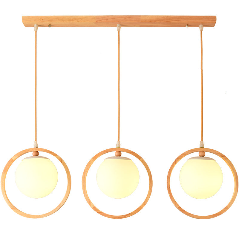 Suspension en verre opalin de style nordique : luminaire suspendu beige et anneau en bois