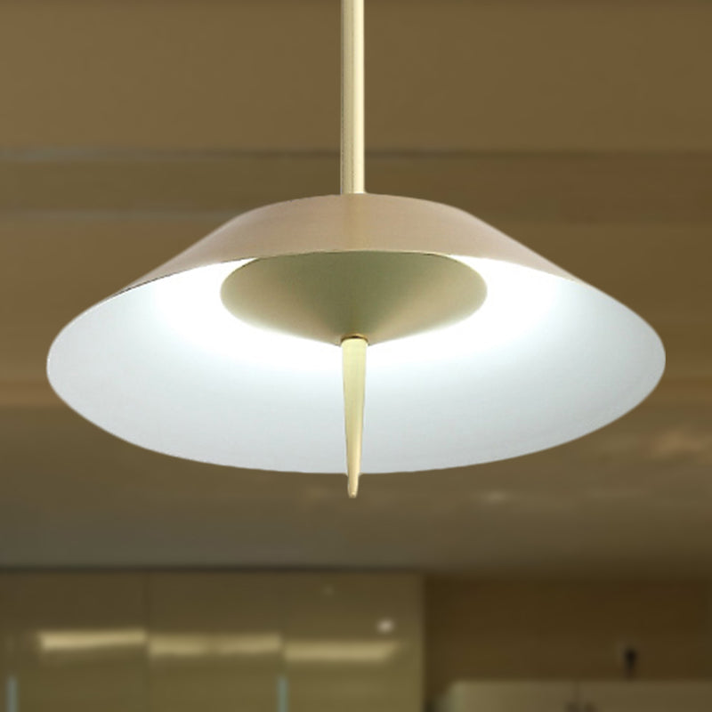 Metal Nordic Style Pendant Light - Black/Copper/Gold Cone Shade, Perfect for Dining Rooms