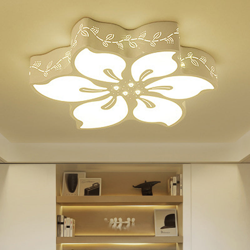 Plafonnier LED moderne avec montage encastré en métal papillon pour chambre de fille - Blanc