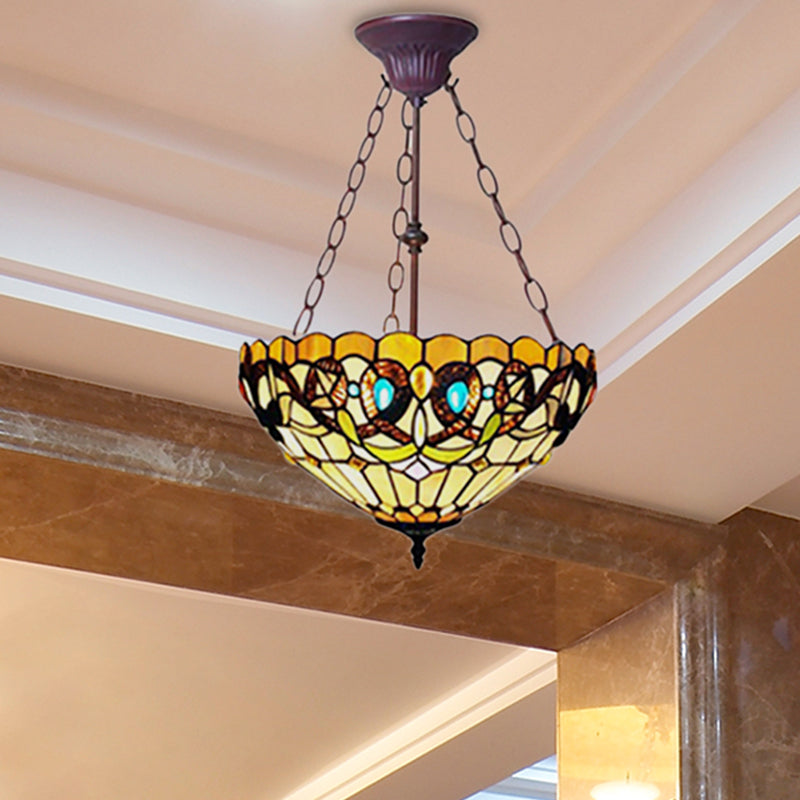 Lustre de chambre à coucher en verre teinté inversé de style Tiffany en jaune par Victoria Design