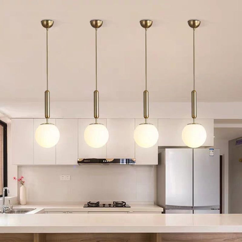 Suspension contemporaine en verre pour salon