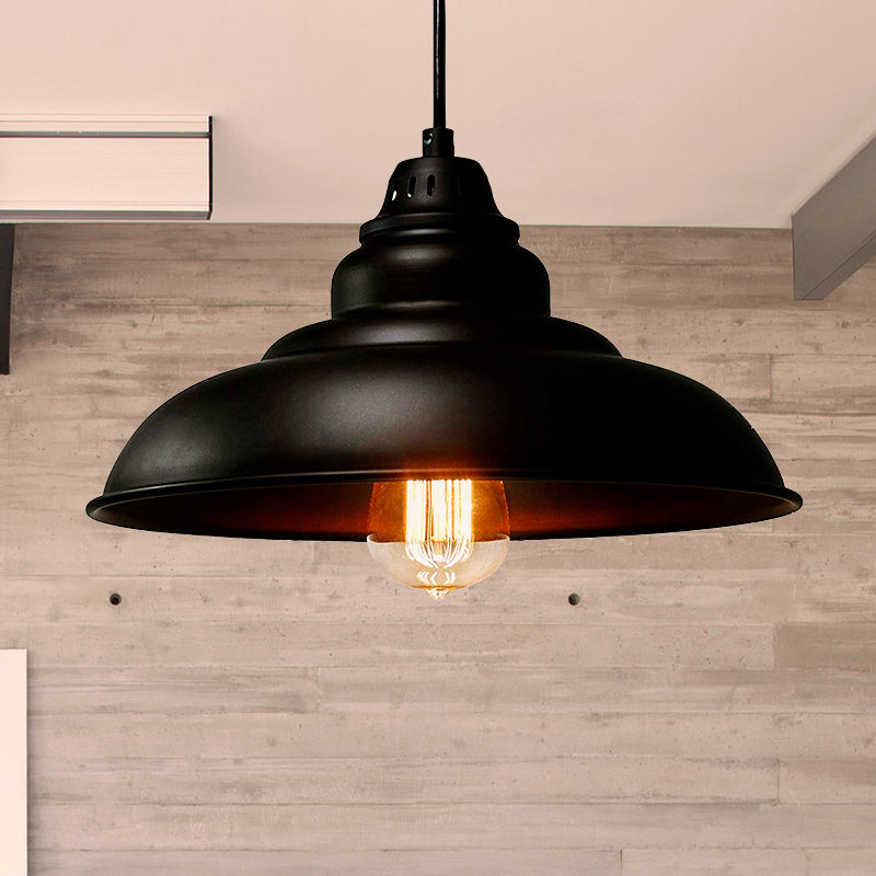 Suspension noire de style industriel avec abat-jour en forme de bol métallique pour éclairage de salle à manger