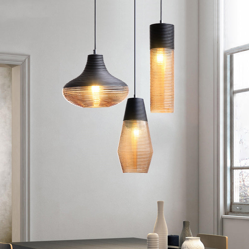 Suspension moderne en métal noir avec abat-jour en verre nervuré - Lampe suspendue à 1 lumière