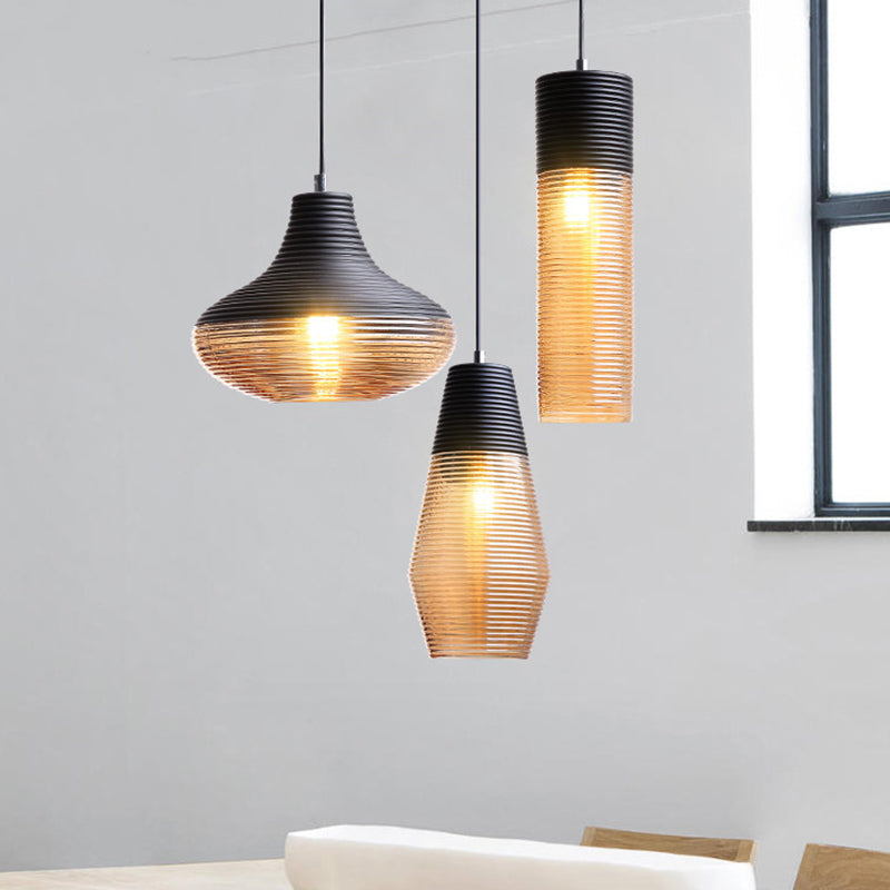 Suspension moderne en métal noir avec abat-jour en verre nervuré - Lampe suspendue à 1 lumière