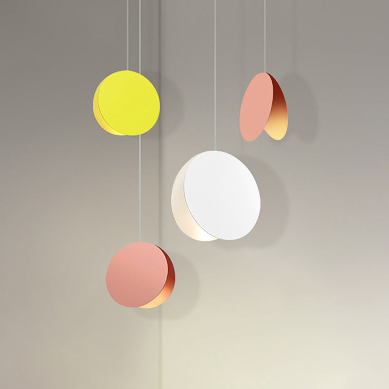 Shell-Inspired Round Pendant Lamp - Macaron Style - Metal - 1-Light Ceiling Light