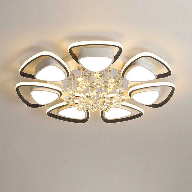 Plafonnier LED contemporain avec pétales en métal, drapé en cristal, design noir et blanc, lumière chaude/blanche