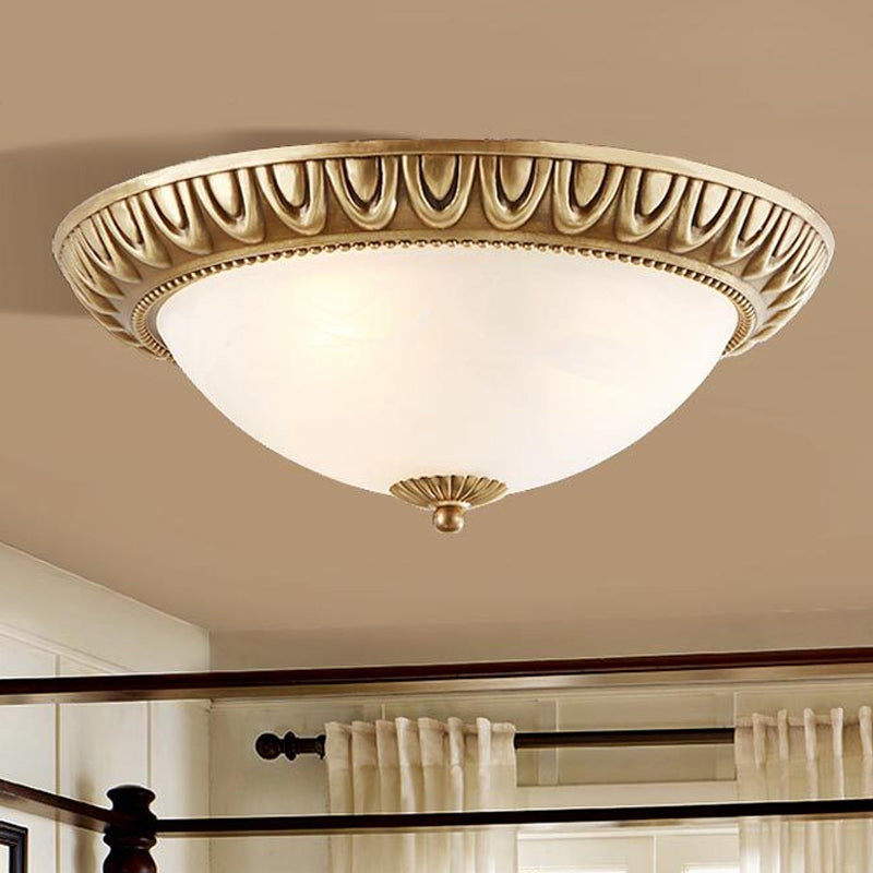 Plafonnier encastré traditionnel en verre dépoli avec 4 lumières en laiton - Idéal pour le salon