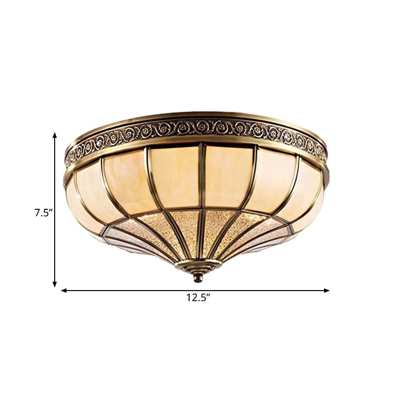 Lampe de chambre à coucher à dôme en verre opaque de style colonial, plafonnier en laiton - ampoules 3/4, largeur 12,5"/16"