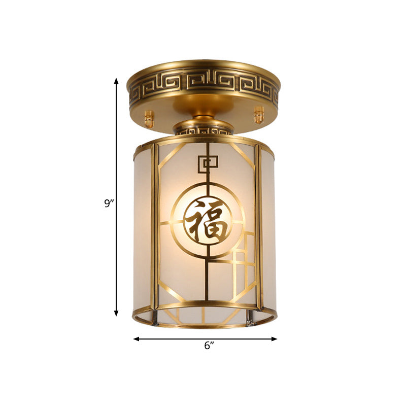 Plafonnier semi-encastré traditionnel en laiton avec abat-jour cylindrique en verre dépoli