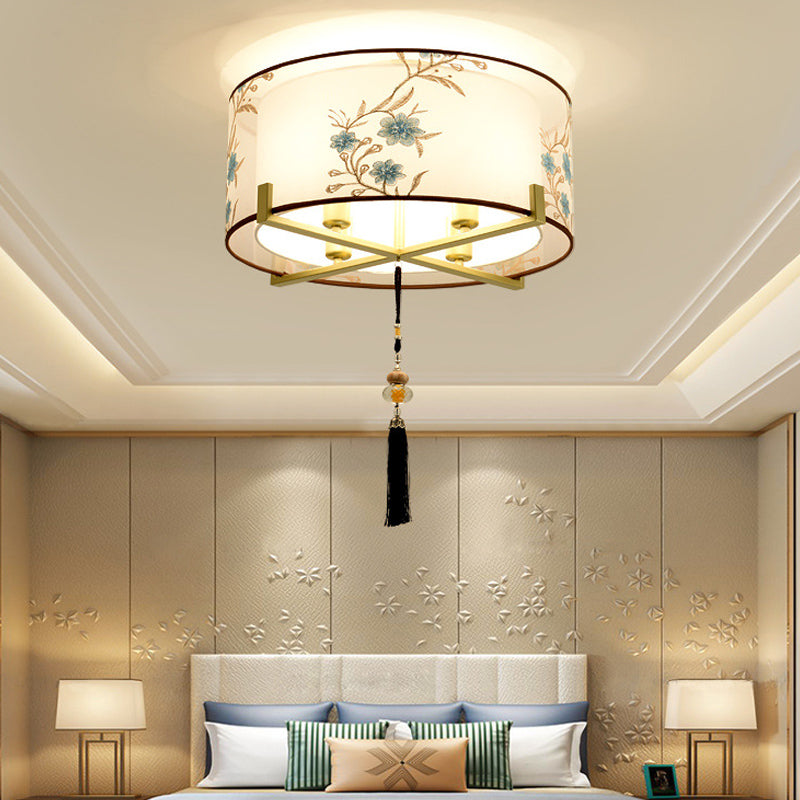 Traditional Style White Fabric Flush Mount Lamp with 4 Lights