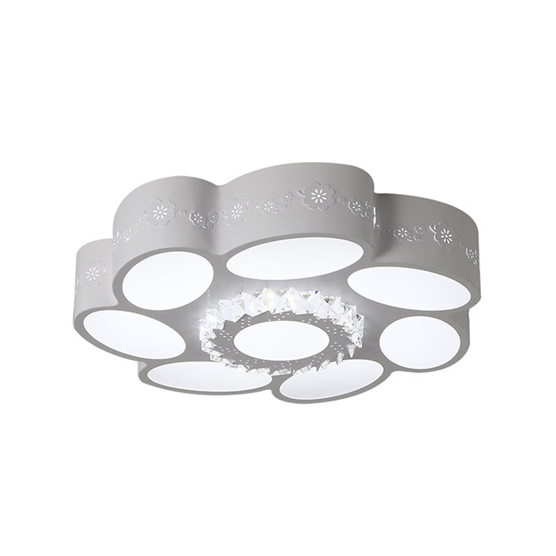 Modern Flower Flush Mount Lamp: Stylish Metallic LED Ceiling Light in Warm/White, Stepless Dimming & Remote Control