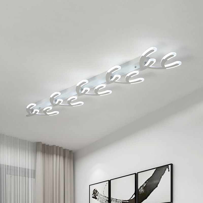 White Acrylic LED Coral Flush Mount Lamp - Minimalist 4/5-Head Ceiling Lighting for Living Room in Warm/White Light