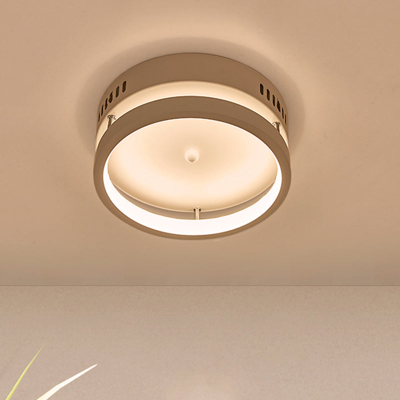 Mini lampe LED ronde en métal à encastrer - Éclairage de plafond blanc de style simple avec lumière chaude/blanche