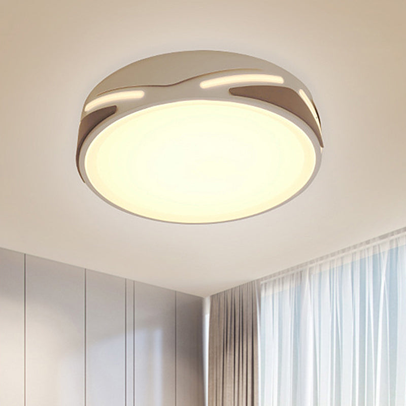 Modern LED Flush Light Fixture - 18.5"/21.5" Wide, White Ceiling Mount, Round Metal Shade - Warm/White/Natural Light