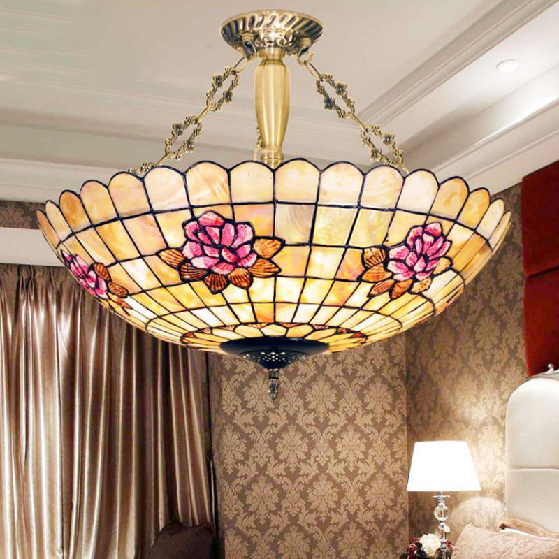 Plafonnier semi-encastré de style Tiffany avec abat-jour en forme de papillon, de rose et de coquillage