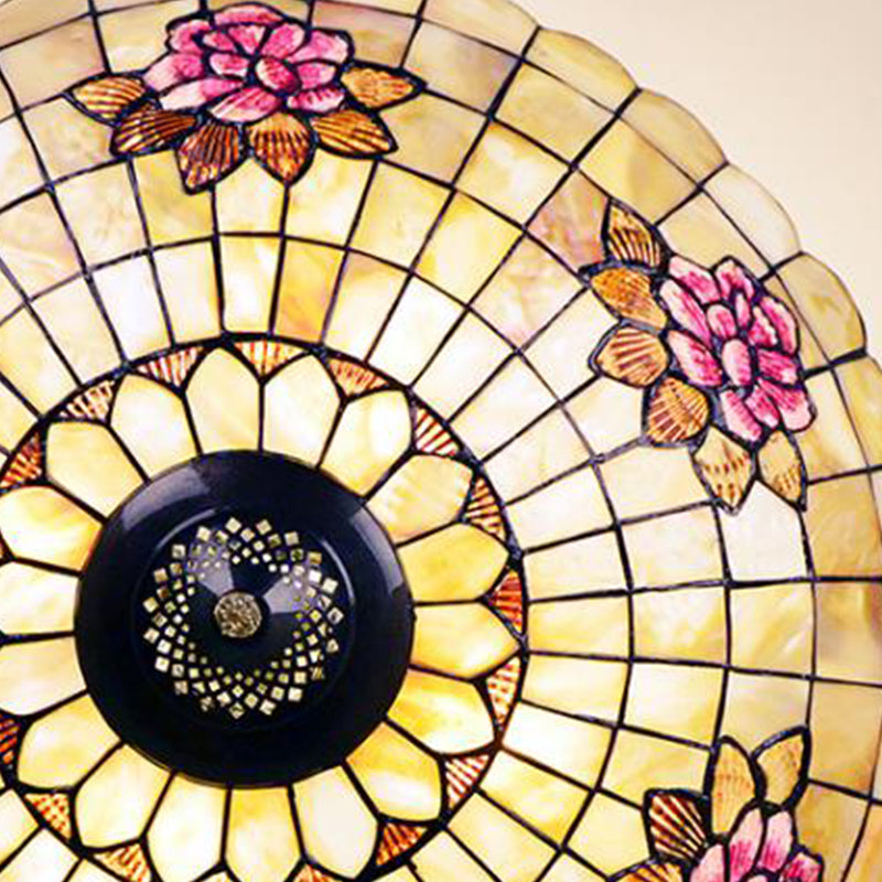 Plafonnier semi-encastré de style Tiffany avec abat-jour en forme de papillon, de rose et de coquillage