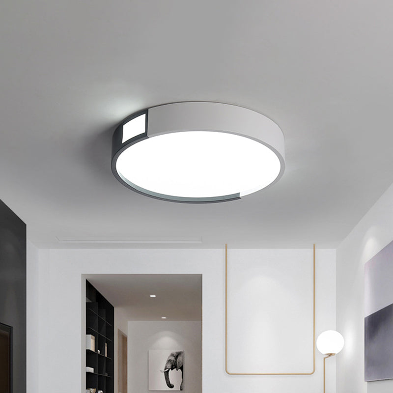 Round LED Ceiling Light Fixture in Black/White, Sizes 16"-23.5" for Modern Bedrooms