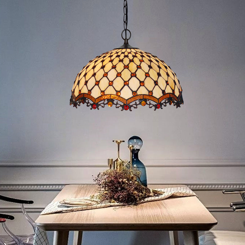 Plafonnier en verre teinté beige méditerranéen : design festonné, suspension à 1 lampe pour cuisine