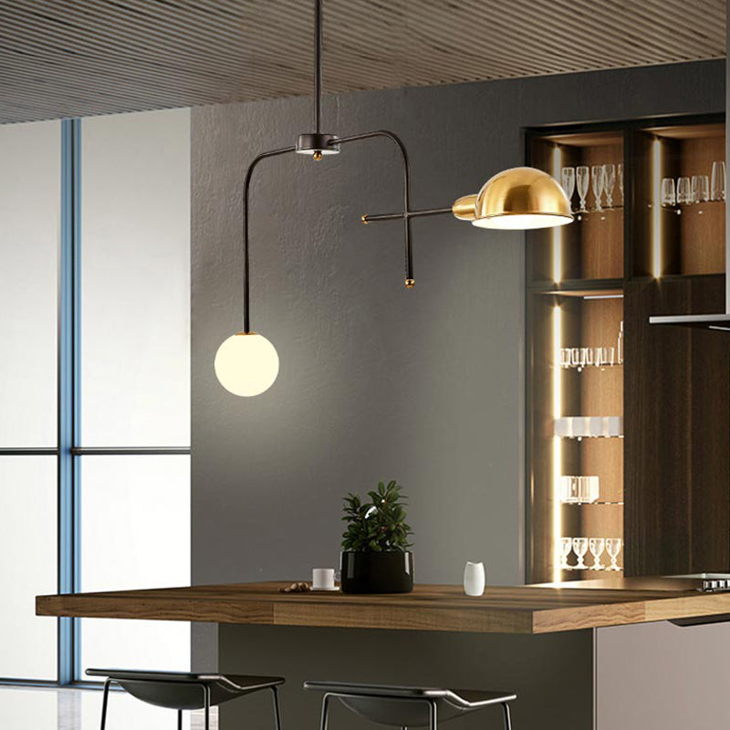 Lustre moderne à bras en métal avec 2/4 ampoules, finition noire et dorée, lampe à suspension de plafond