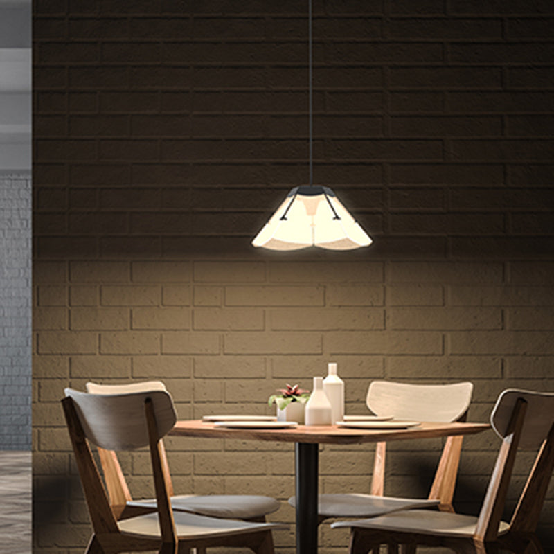 Plafonnier LED suspendu festonné moderne - Luminaire en verre blanc pour salon