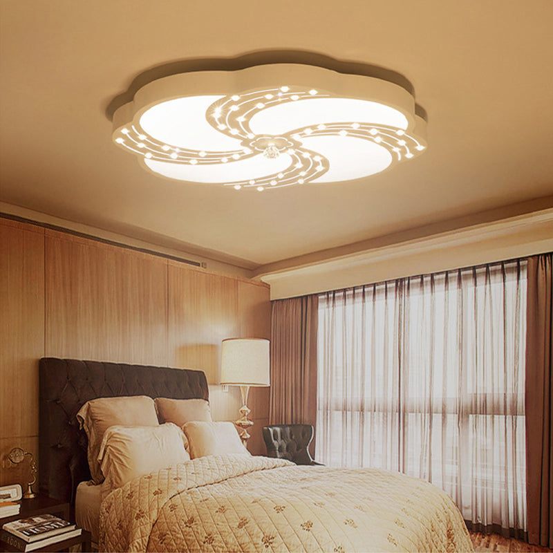 Modern White Acrylic Swirl Flushmount Lights - 18"/19.5"/31.5" Creative Flush Mount Light for Bedroom in Warm/White